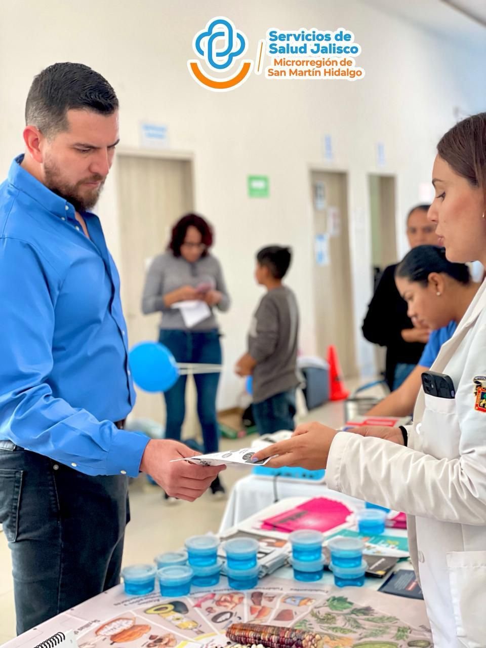 Entrega de productos del centro de salud
